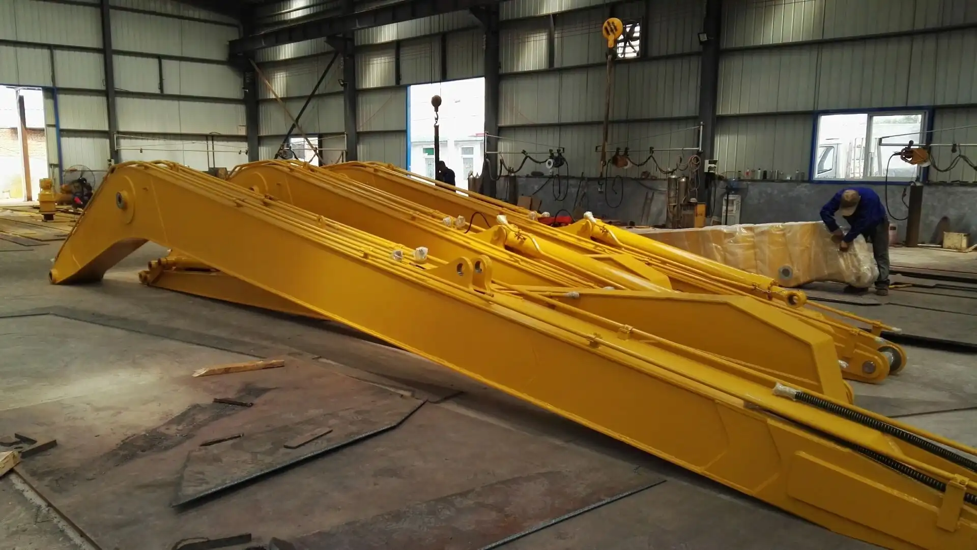 long boom excavator arms