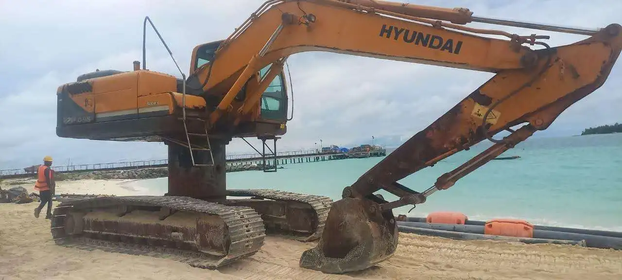 Seaside Excavator Heightening Column Seaside Excavator Heightening Column