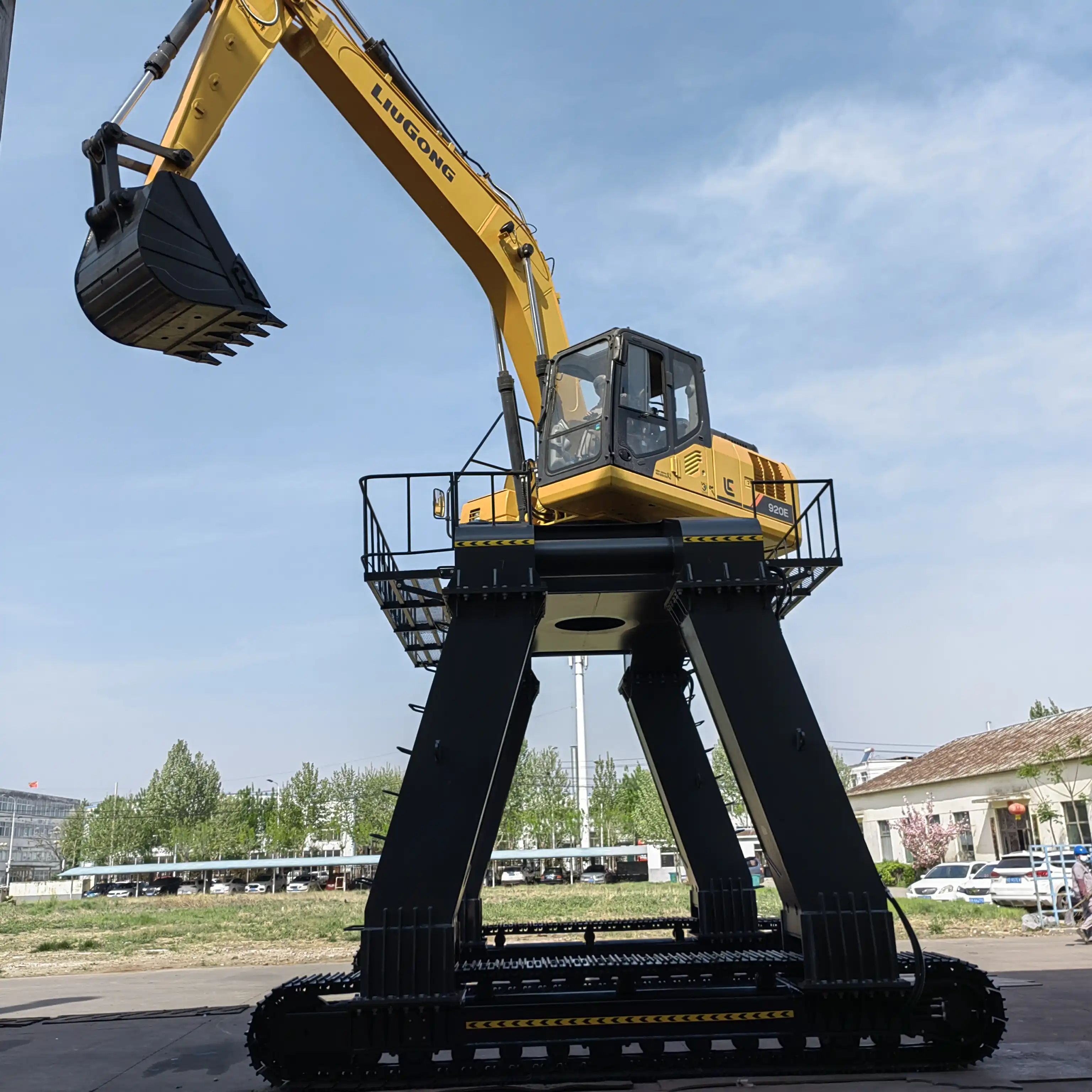 staddle excavator