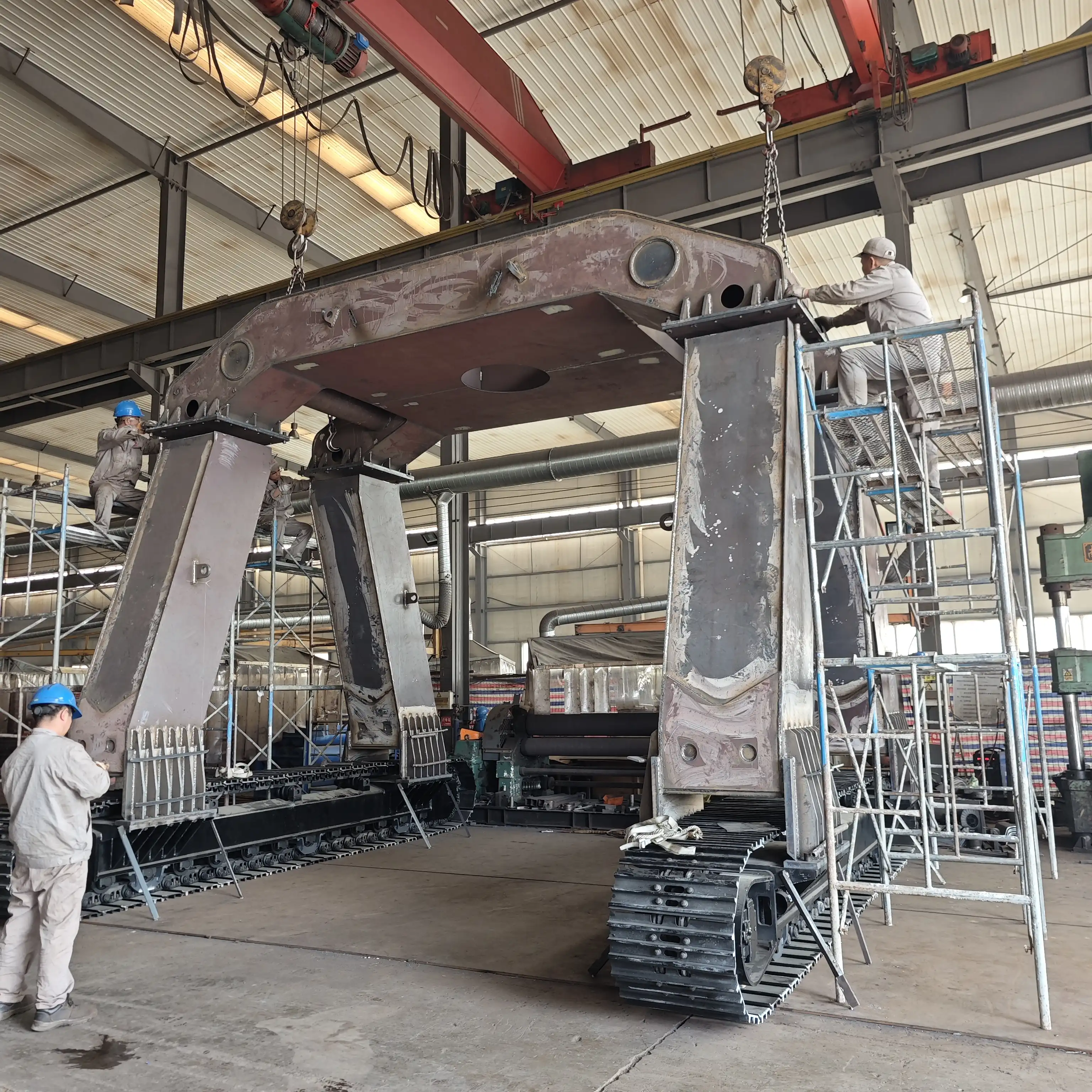 unloading train excavator legs