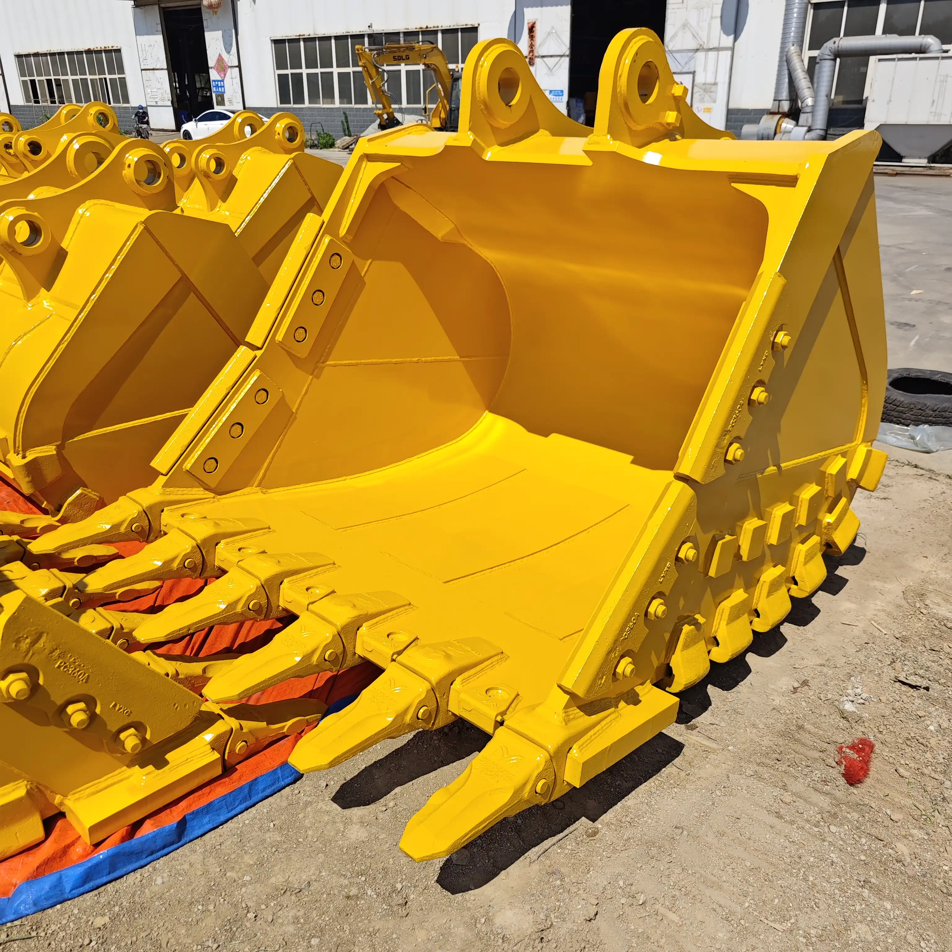 excavator rock bucket