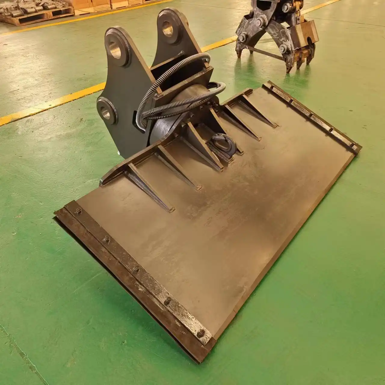 excavator rotating scraper