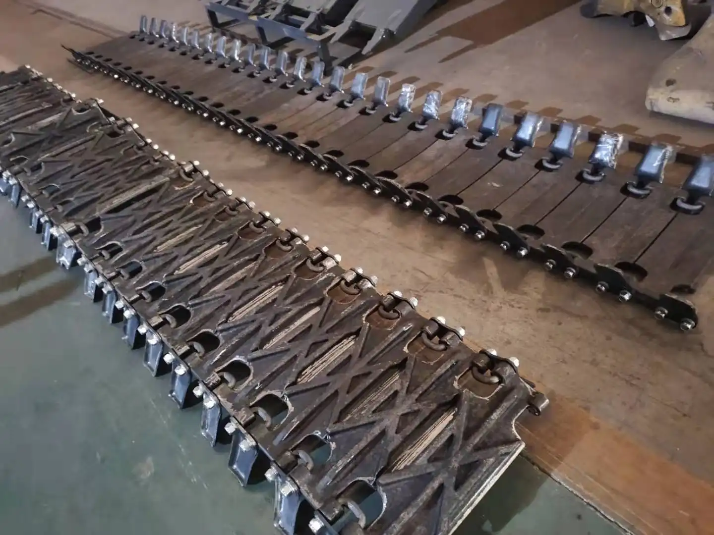 loader tire protection chains