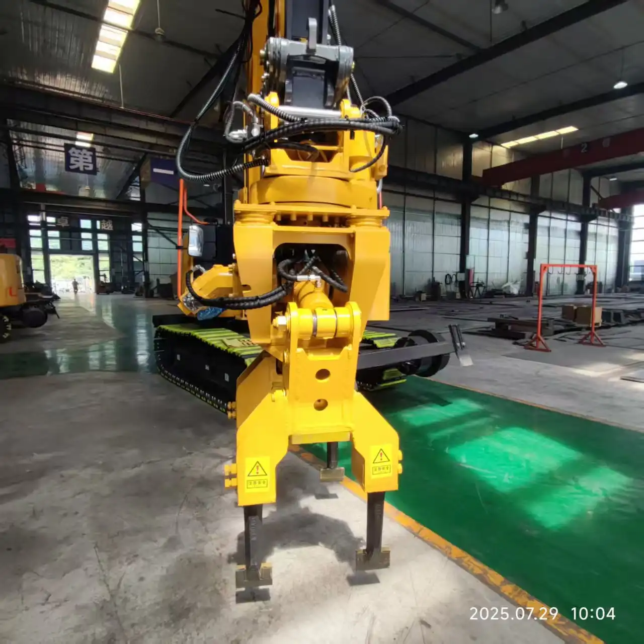 ballast-tamping-machine