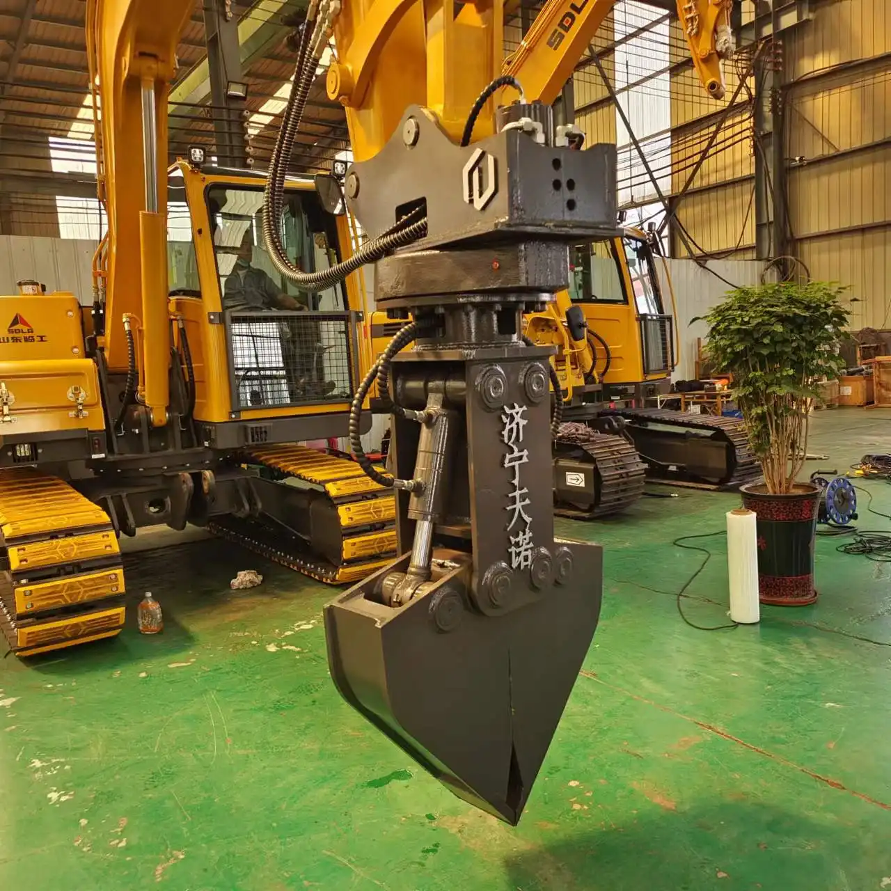  excavator hydraulic rail clamp