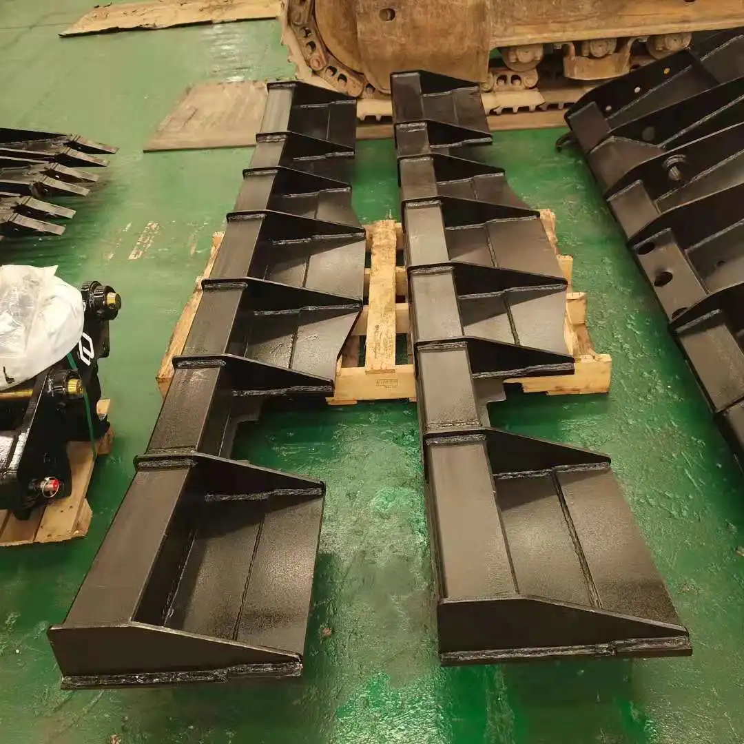 Railway excavator dustpan buckets