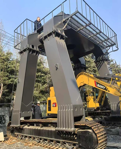 Straddle carrier Straddle carrier