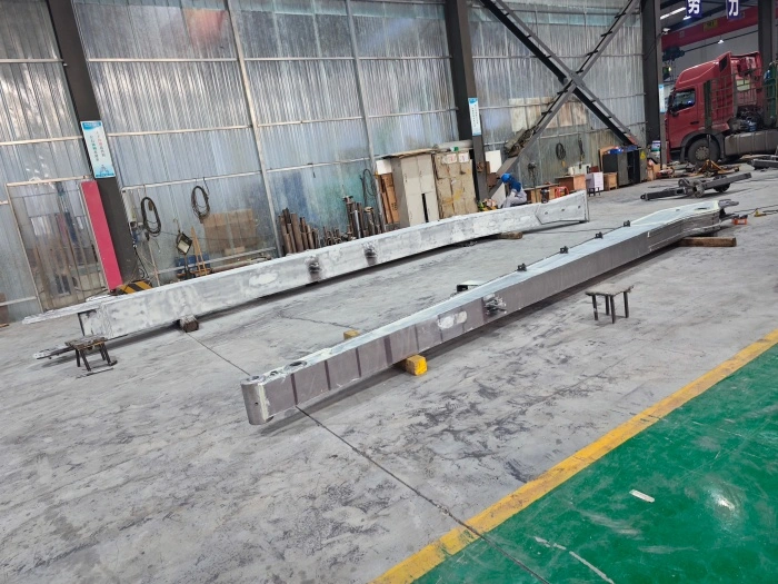 Excavator long reach arm and boom