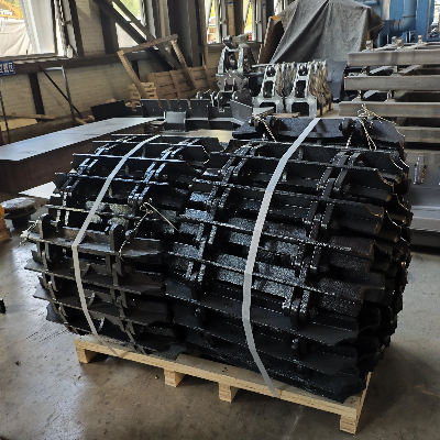 Tire protection track
