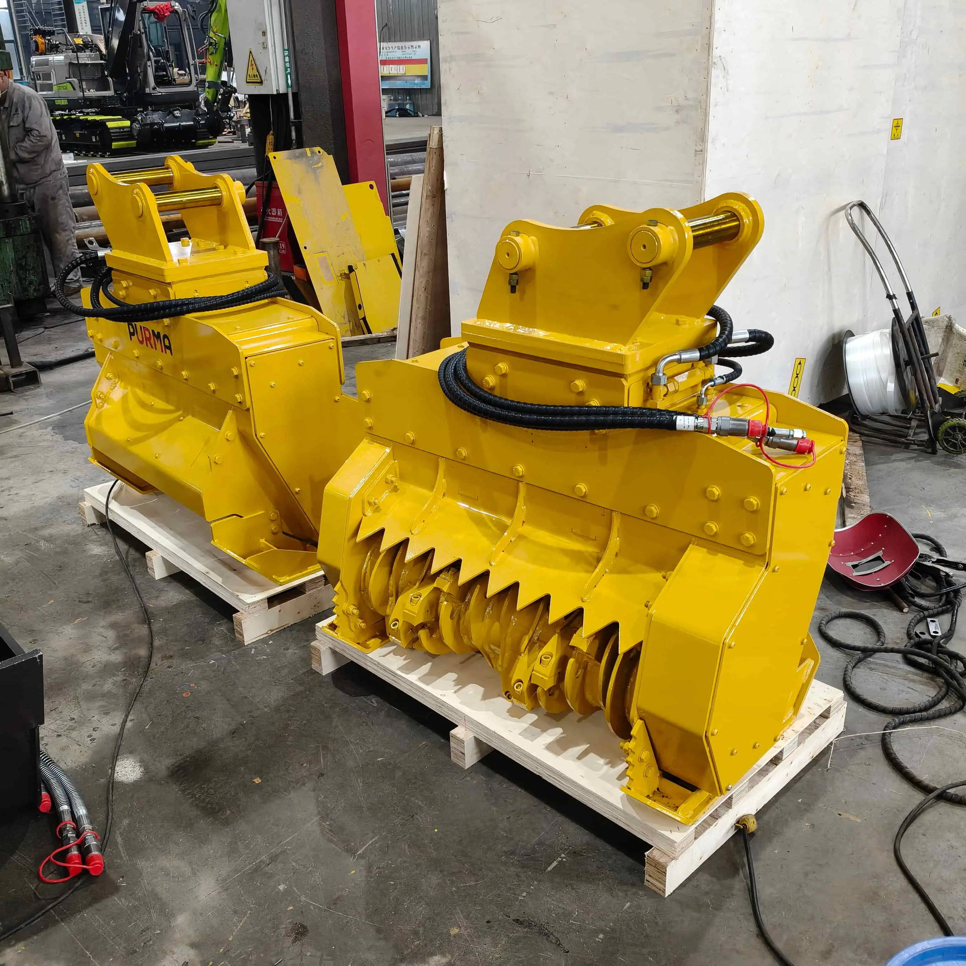 Bush clearing machine