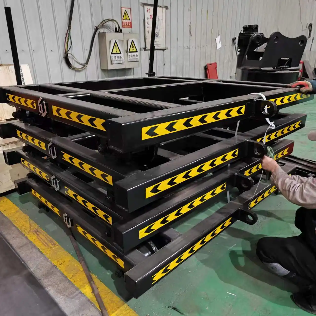 Custom track trolleys for the rail system