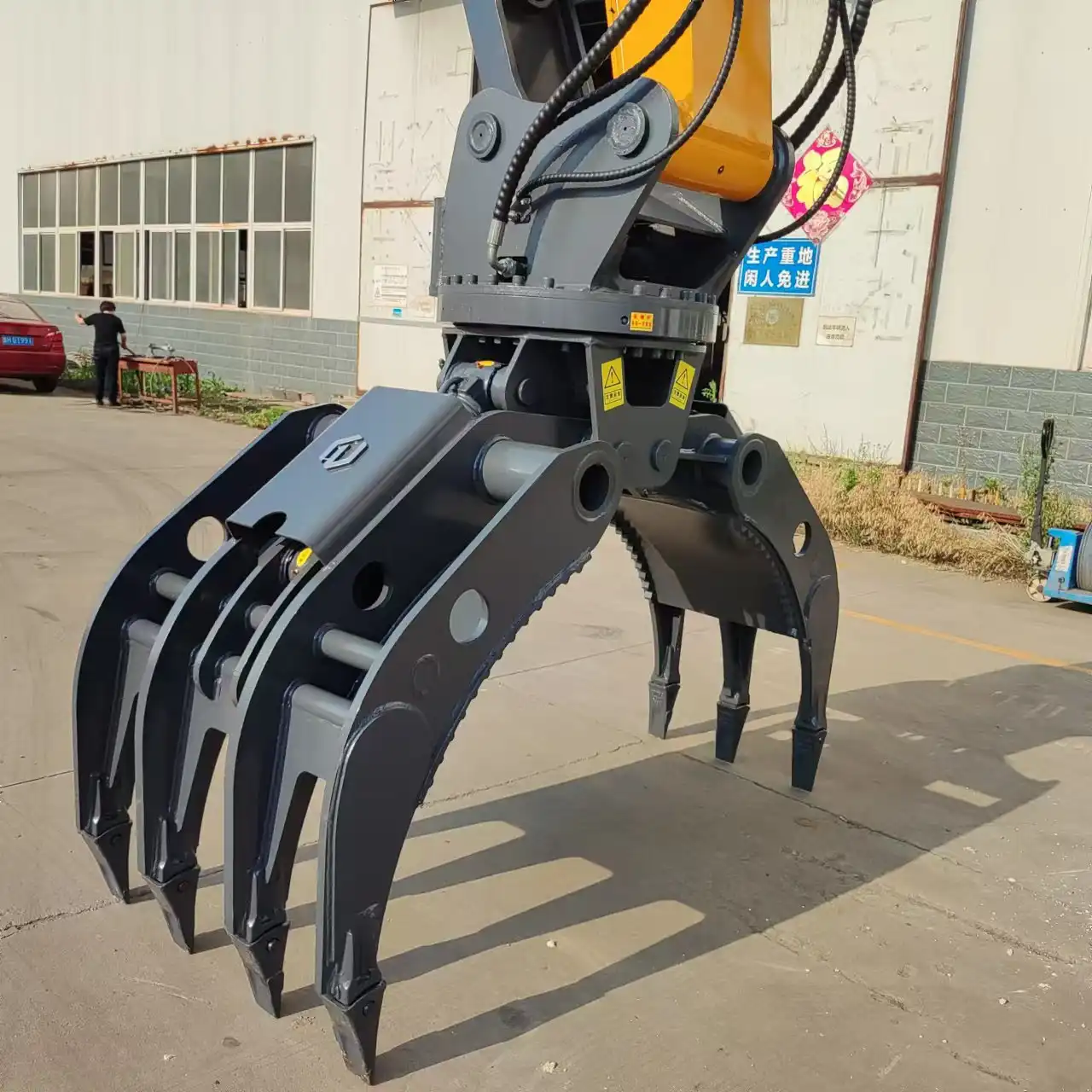 How does the excavator gripper classify by handling material?