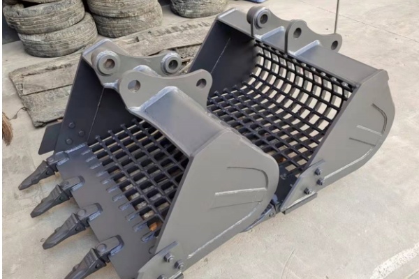 Is an Excavator Screening Bucket Effective for Sorting and Separation?