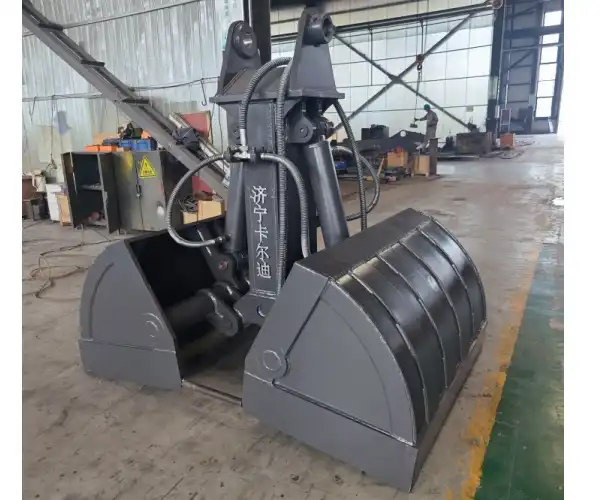 Clamshell Bucket Operation