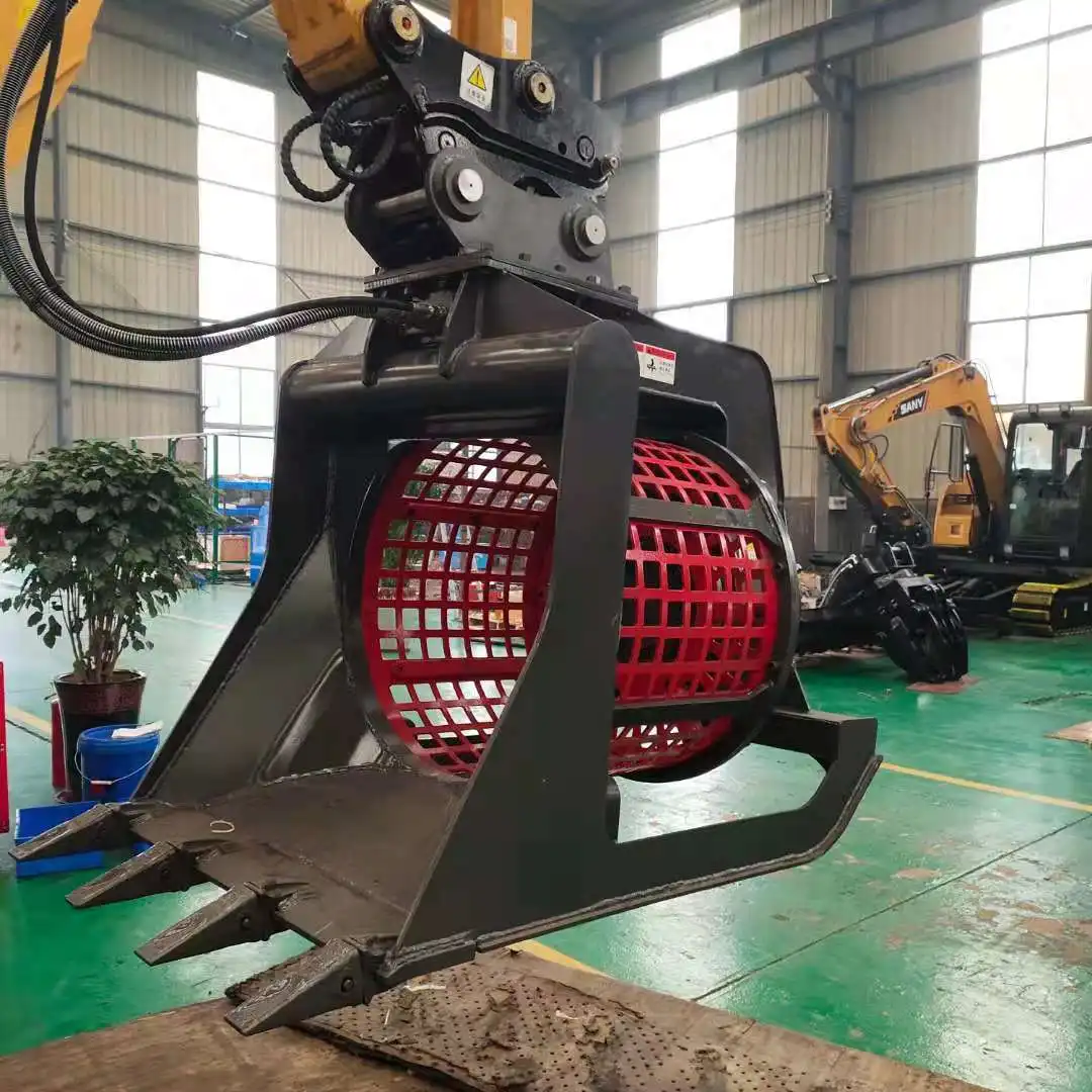 How does a rotary screening bucket work?