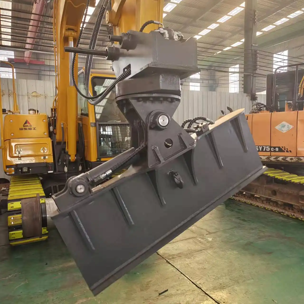 What is the lifespan of a rotating scraper made from high-strength steel?