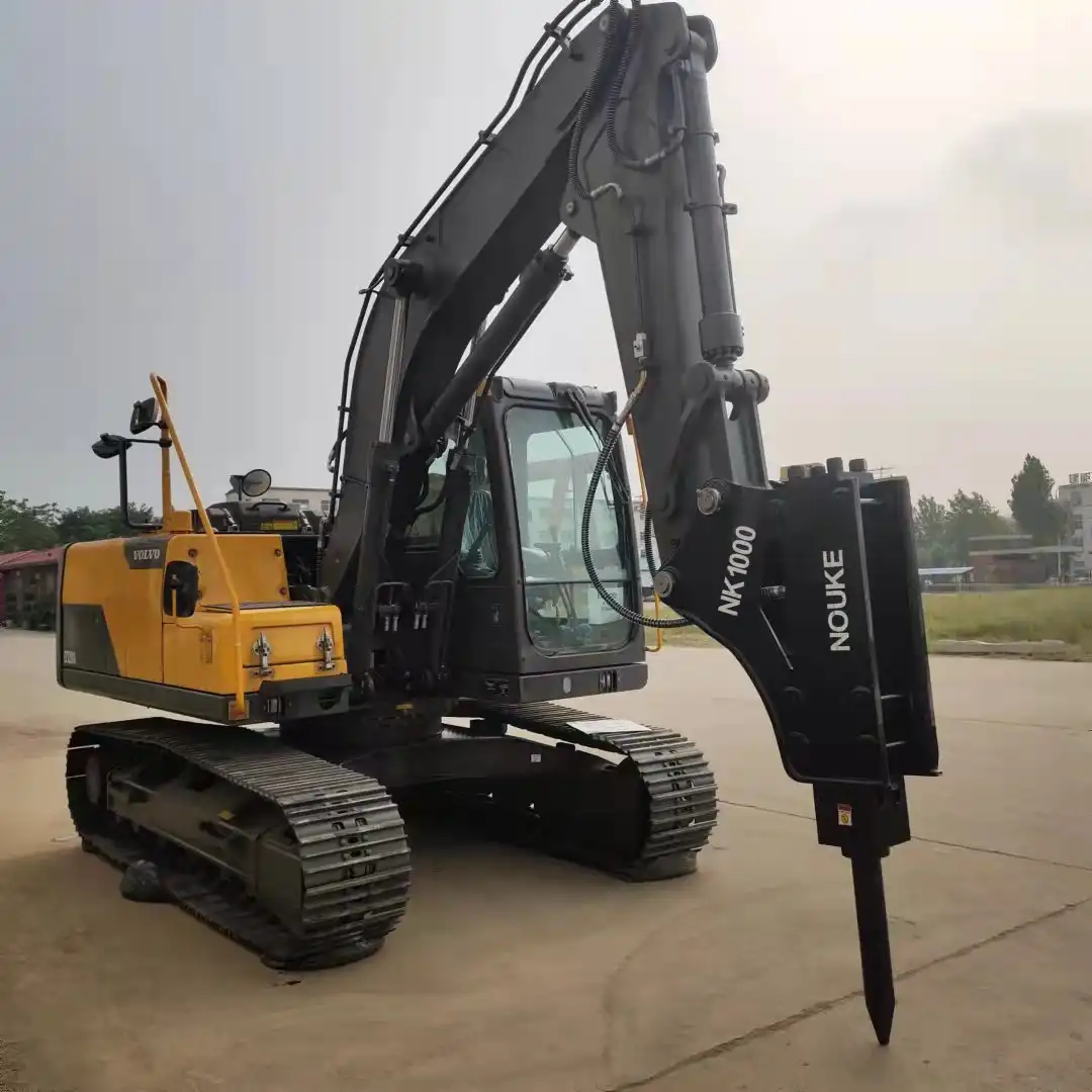 Compare tunnel arm vs short‑boom excavator configurations