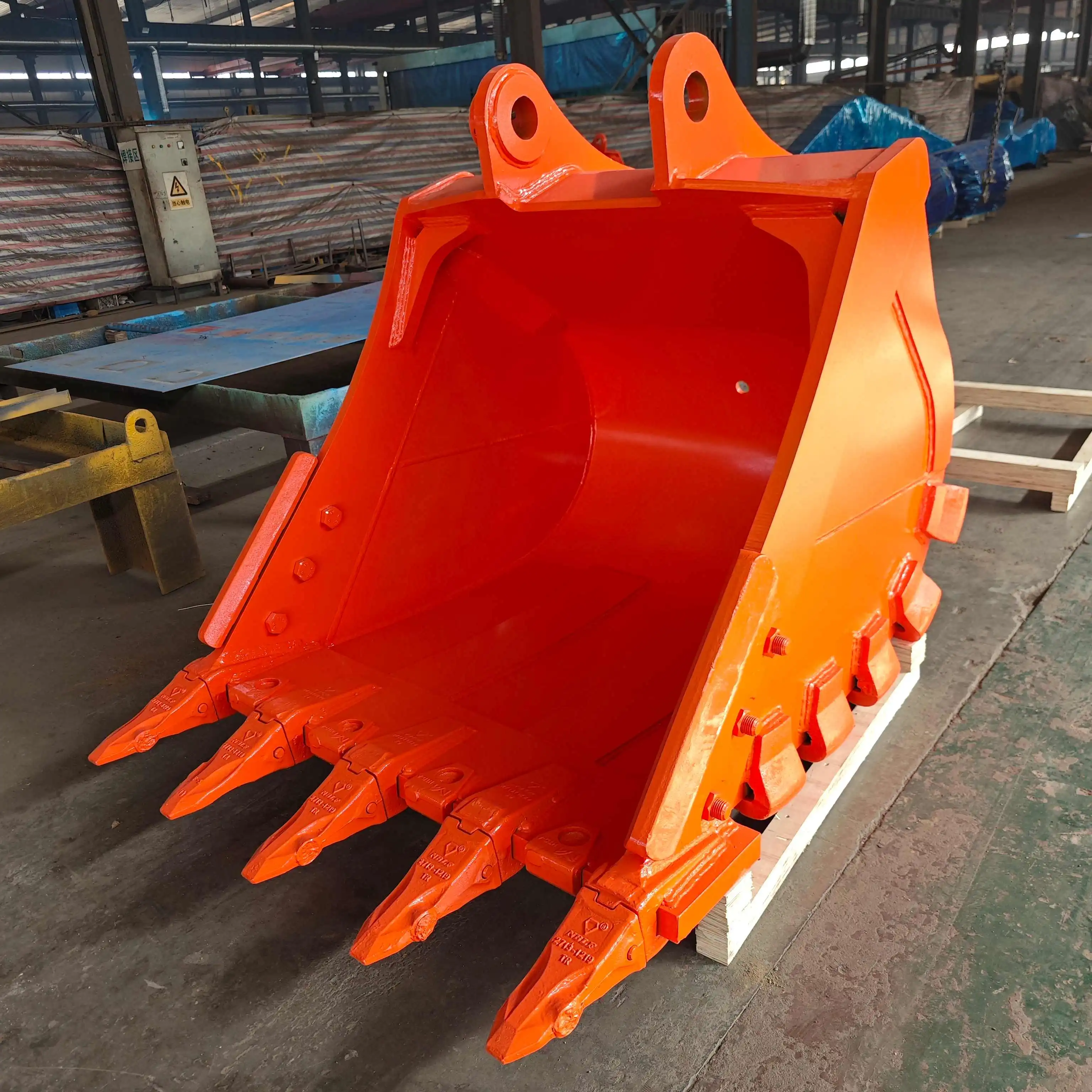 How much does a bucket on an excavator weigh?