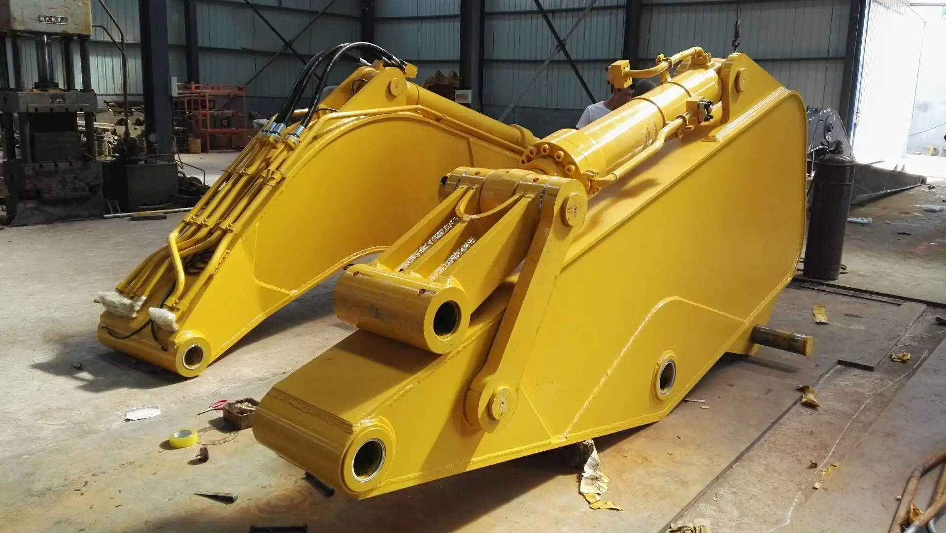 Do China Excavator Rock Arm suppliers offer custom designs?