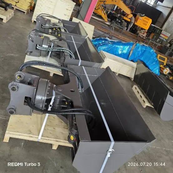 How the Tilt-Rotator Bucket Boosts Ballast Operation Efficiency？