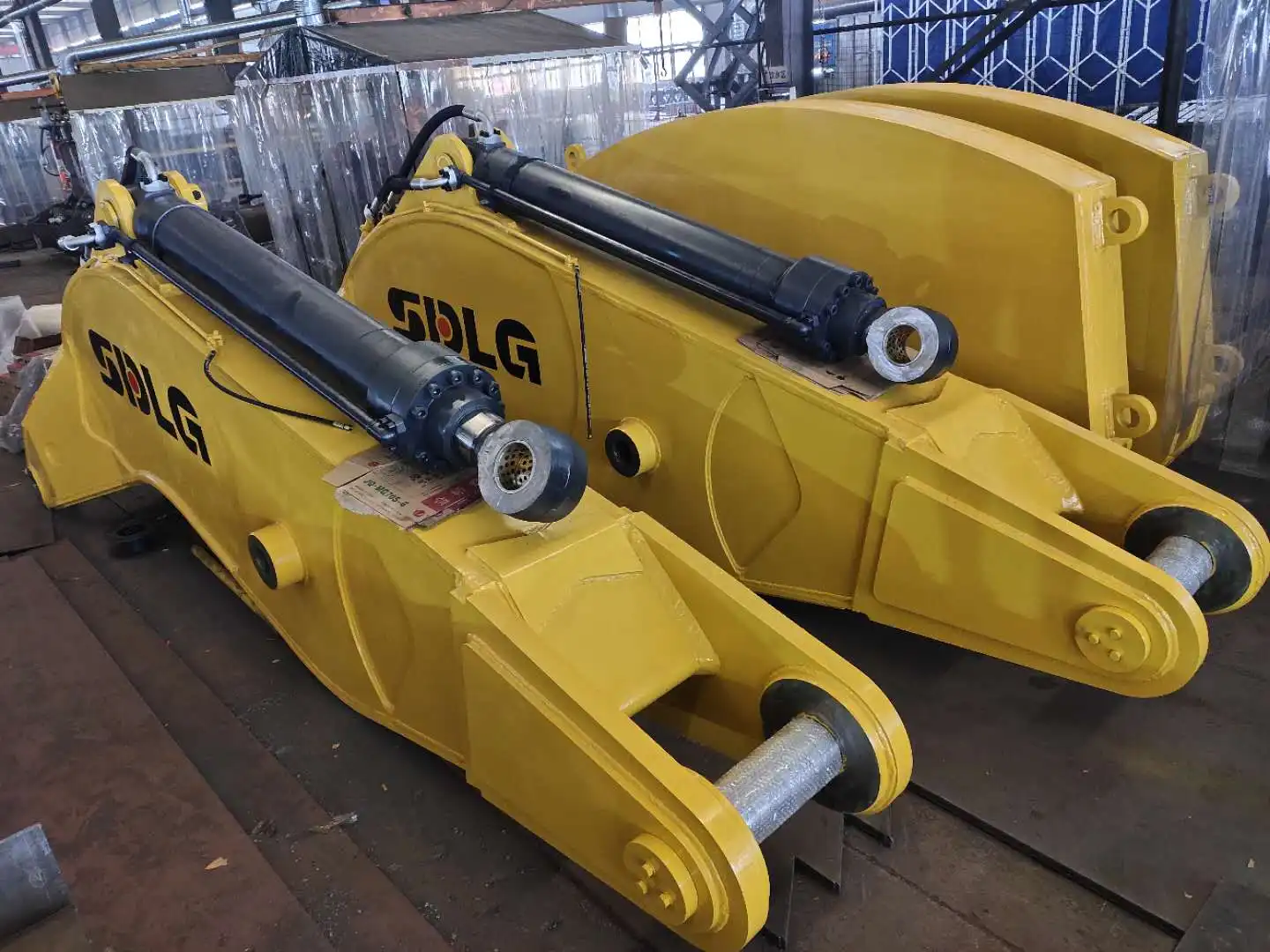 Hydraulic Rock Arm For A Mining Excavator
