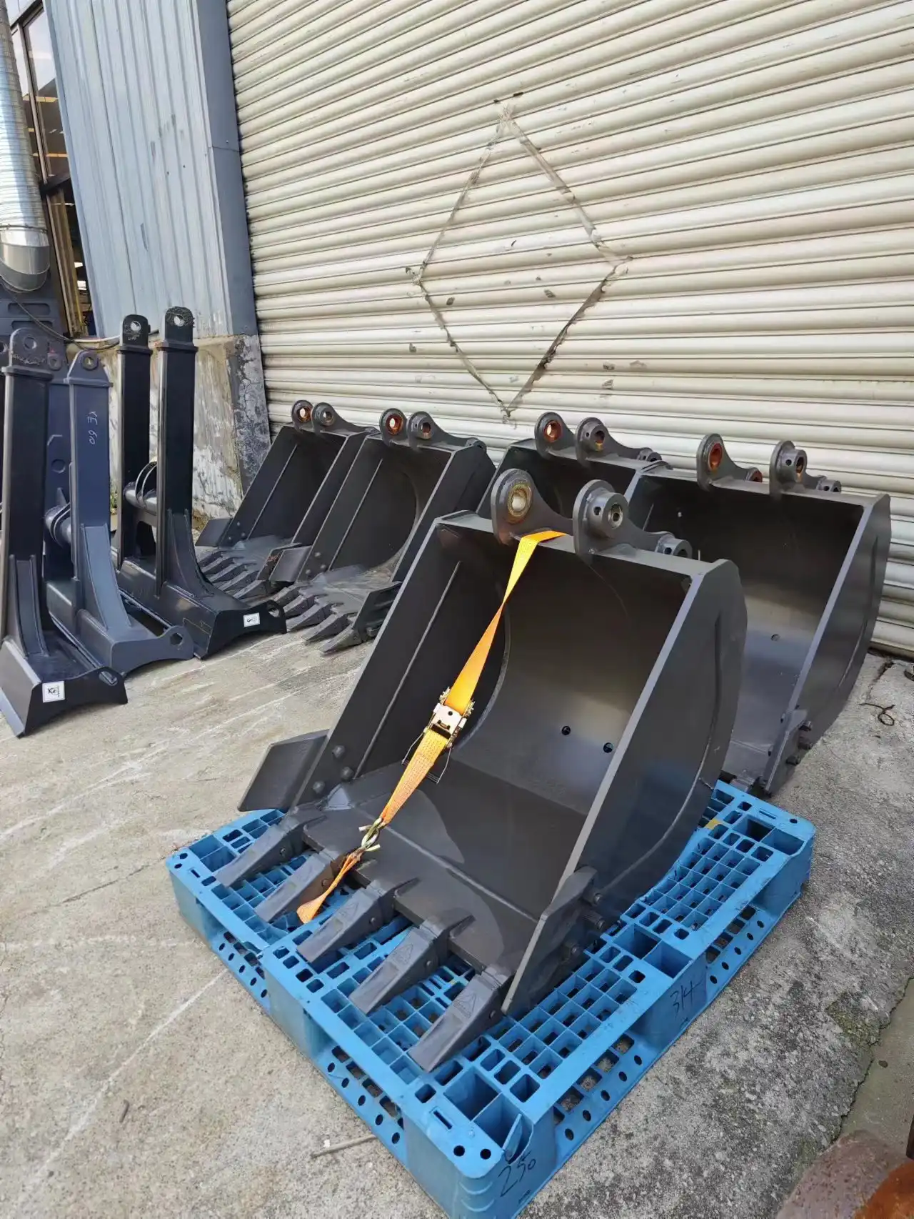 What size is a standard bucket?
