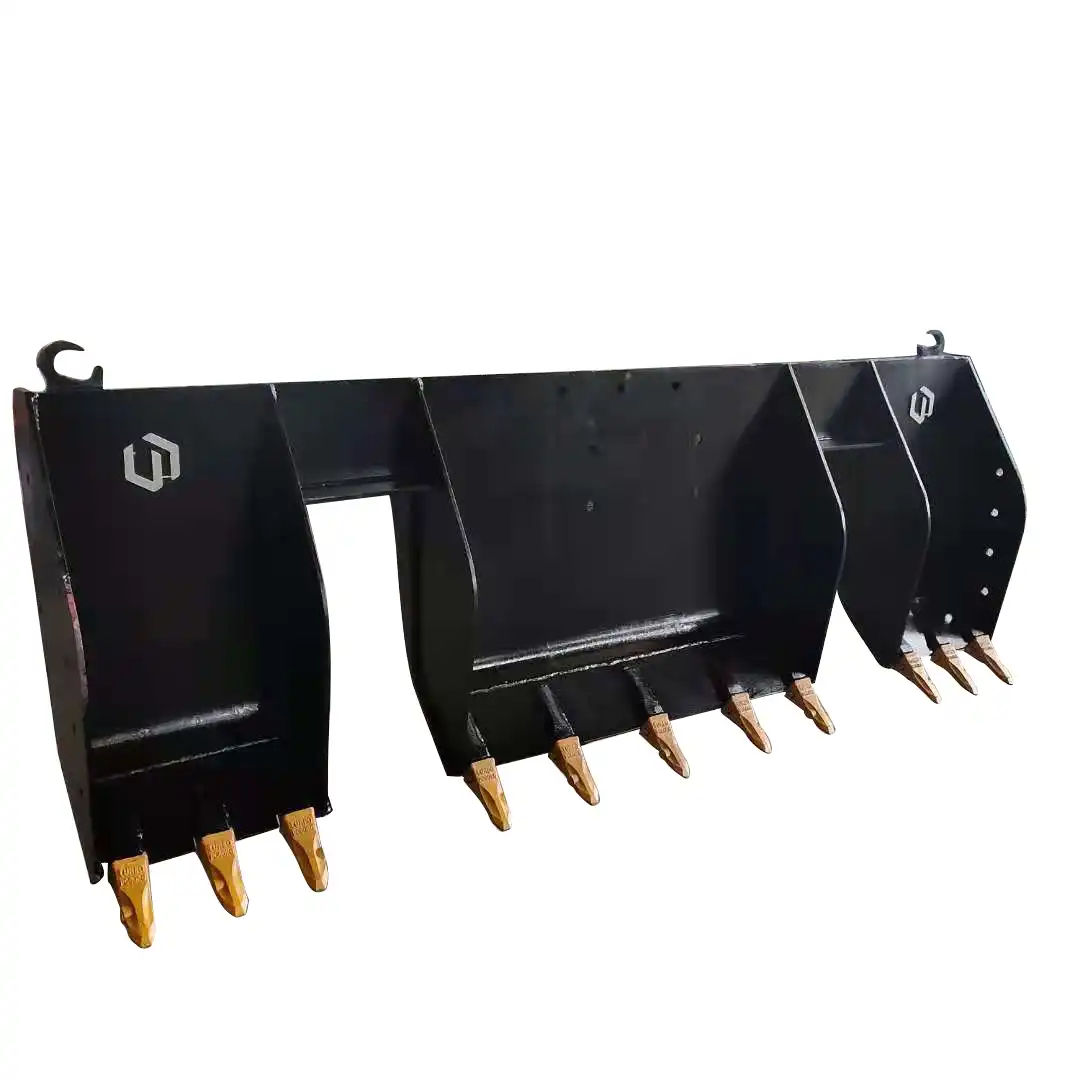 Railway dustpan excavator bucket